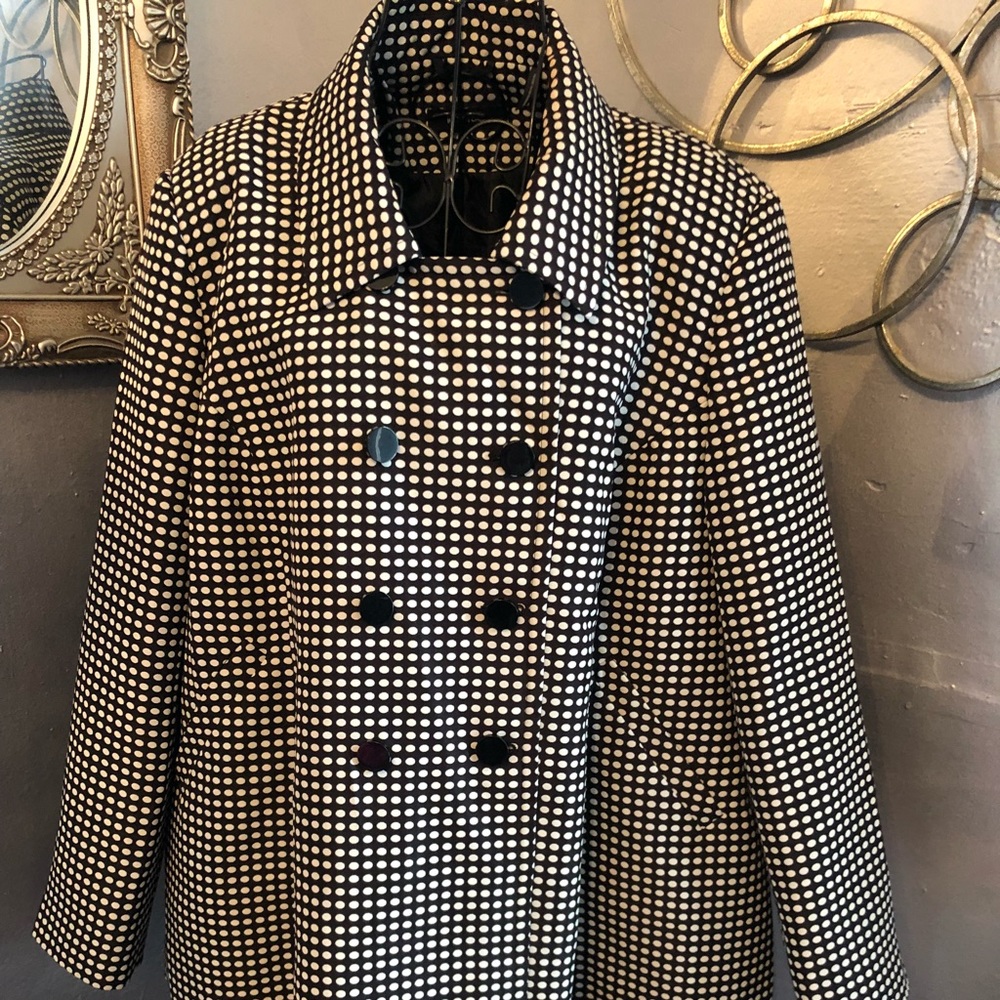 Double breast swing jacket